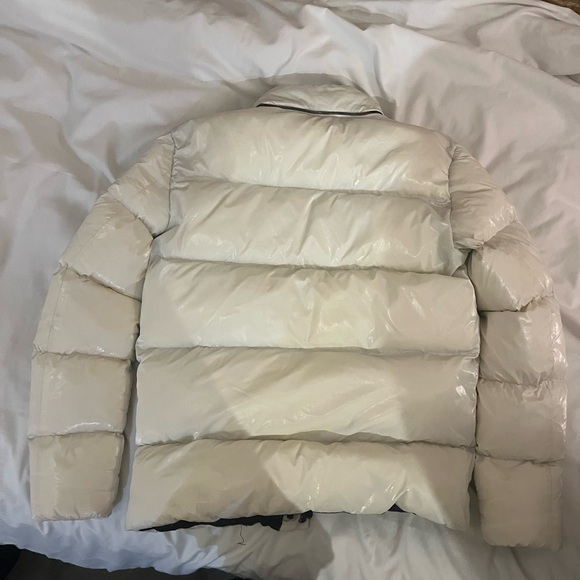 Moncler puffer - Picture 2 of 5